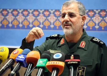 فرمانده نیروی زمینی سپاه:
                                ساختار بهداری رزمی سپاه مبتنی بر تهدیدات بزرگ مقیاس، تقویت و جهش پیدا کرده است