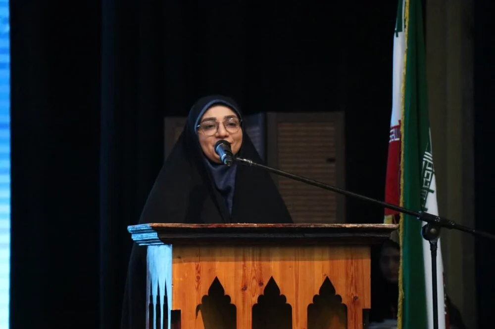 مدیر کل امور بانوان و خانواده استانداری هرمزگان:
کنگره ملی بانوان تاثیرگذار هرمزگان با ثبتنام ۵۰۰ نفر آغاز شد