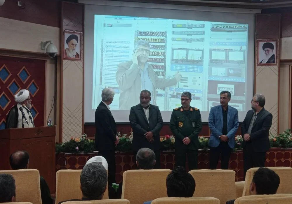 مدیر کل صداوسیمای مرکز خلیج فارس خبرداد:
راه اندازی سه کانال تلویزیونی ویژه تبلیغات انتخابات مجلس در مرکز خلیج فارس