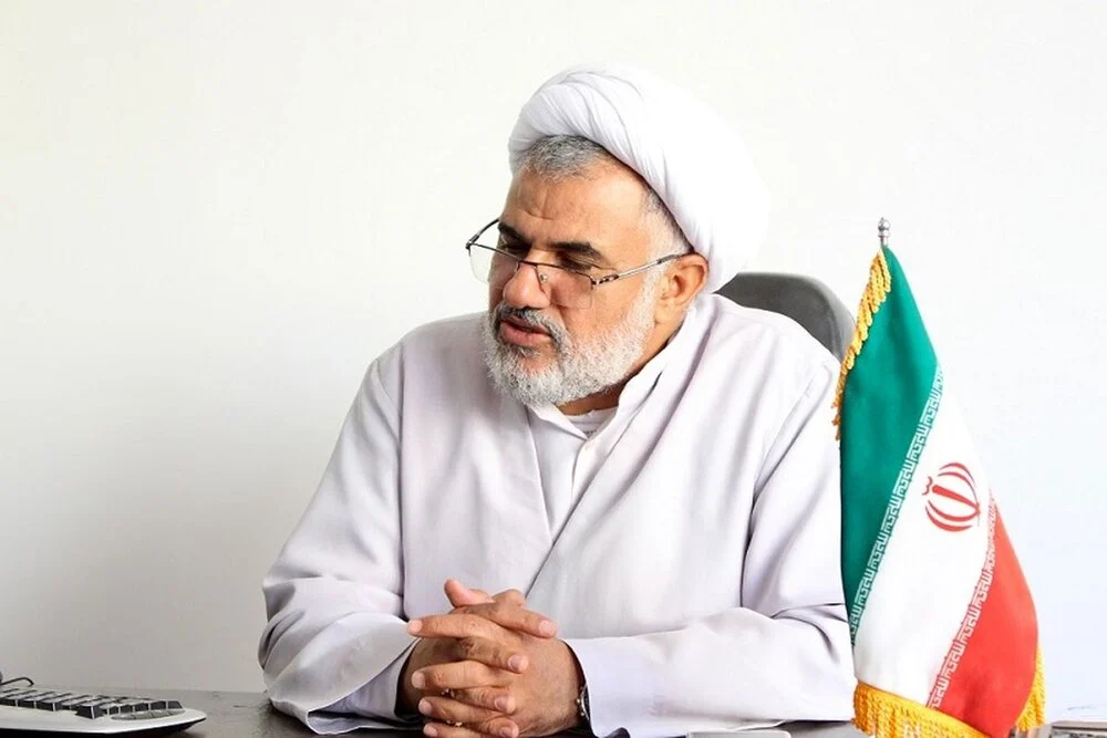 نماینده ولی فقیه در هرمزگان:
معنویت و بصیرت سوخت موردنیاز جامعه برای تحقق تمدن نوین اسلامی است