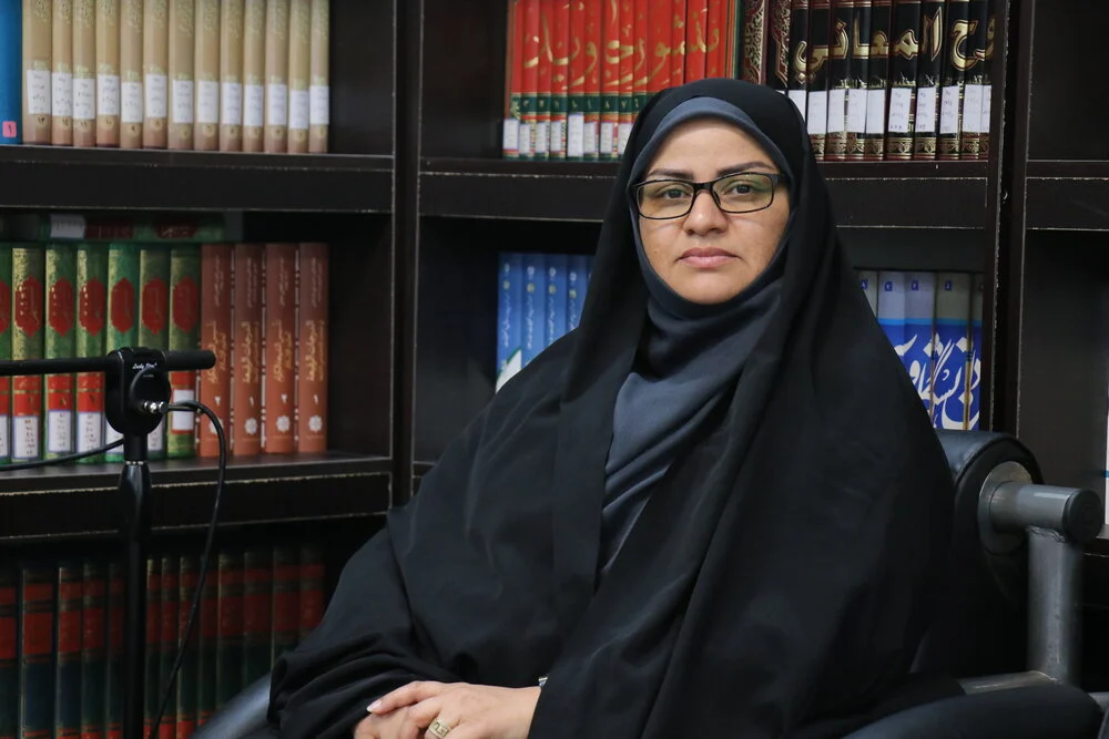 بانوان فرهیخته هرمزگان برای حضور پرشور تمام اقشار جامعه در انتخابات تلاش میکنند