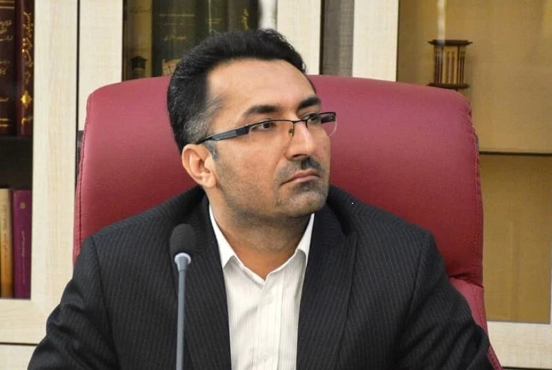 توقیف یک فروند شناور و ۴ مشک حاوی ۵۰۰ هزار لیتر سوخت قاچاق در میناب هرمزگان