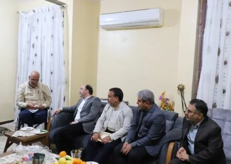 حضور استاندار در منزل جانبازان سرافراز به مناسبت روز جانباز