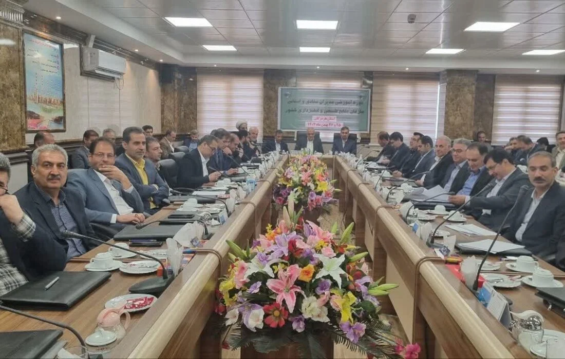 دوره آموزشی مدیران ستادی و استانی سازمان منابع طبیعی و آبخیزداری کشور در بندرعباس با حضور معاون وزیر جهاد کشاورزی دکتر نوبخت و روسای ستادی و مدیران کل استانی برگزار شد.
