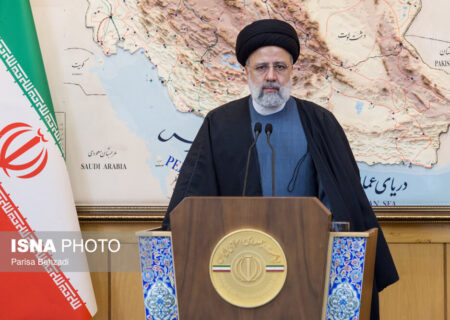 رئیسی: مردم ایران برای تحول و شکل‌دادن یک حرکت عظیم تمدن‌ساز انقلاب کردند