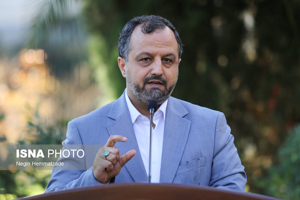 مجموع صادرات و واردات کالا در گمرکات ۱۸۰ میلیون تن است