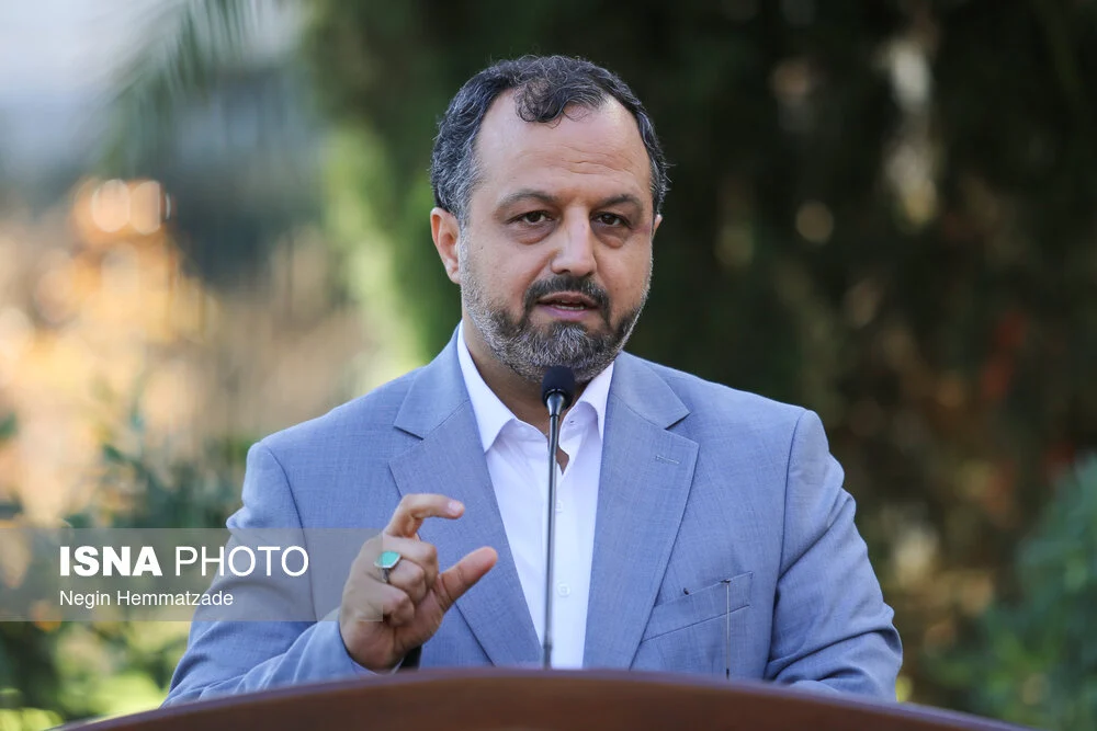 مجموع صادرات و واردات کالا در گمرکات ۱۸۰ میلیون تن است