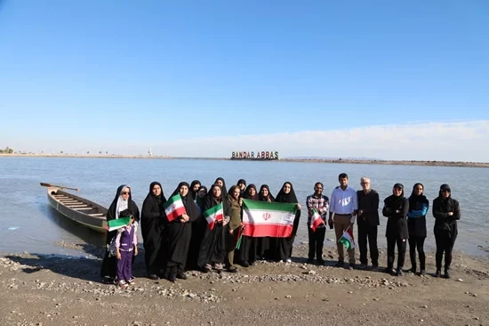 همایش قایقرانی با حضور کارکنان، دانشجویان دانشگاه علوم پزشکی هرمزگان