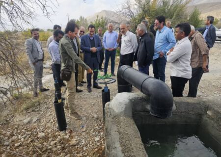 پروژه اجرای خط انتقال آب با لوله به اراضی کشاورزی روستای سغ با حضور معاون وزیر جهاد کشاورزی افتتاح شد.