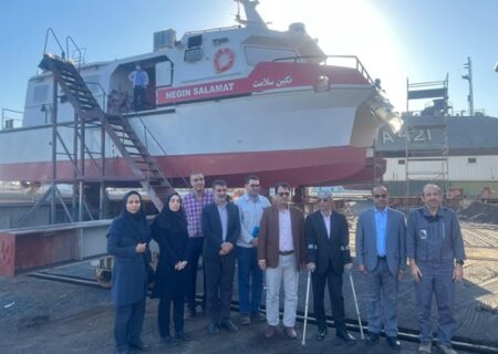 بازدید رییس دانشگاه علوم پزشکی از شناور آمبولانس دریایی  در حال ساخت ابوموسی