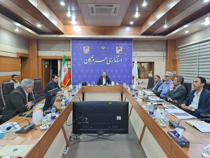استاندار هرمزگان: نقش دولت در توسعه دریامحور به مثابه توانمندساز است