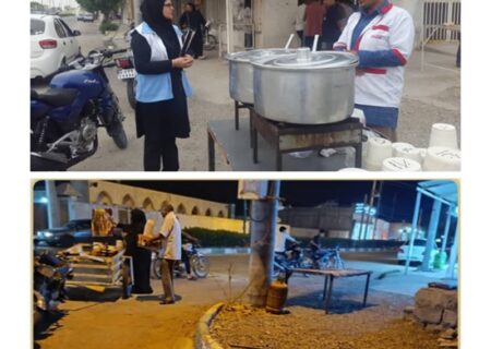 جمع آوری و ممانعت از فعالیت دستفروشان موادغذایی در بندرلنگه