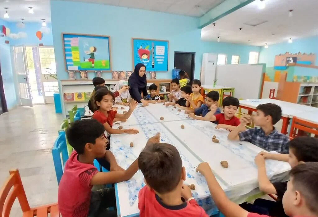 مرکز فرهنگی هنری پارک لاله مامنی امن برای کودکان کار شد