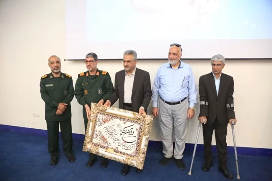 برگزاری مراسم تجلیل از دکتر عراقیزاده از اساتید برجسته و ماندگار دانشگاه علوم پزشکی هرمزگان