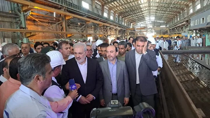 شناور آمبولانس دریایی به دانشگاه علوم پزشکی هرمزگان تحویل شد