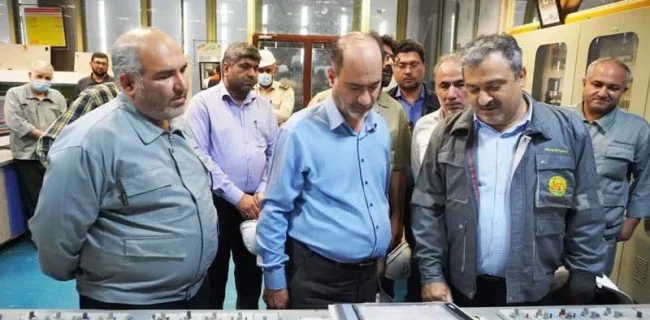 نیروگاه بندرعباس نماد خودباوری و خودکفایی است