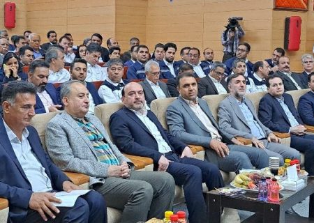 امروز همه نگاه‌ها به حضور ملت ایران در انتخابات است