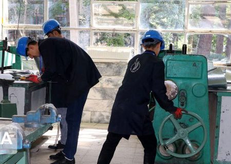 ۴۸ درصد دانش آموزان متوسطه دوم قشم به هنرستان ها می روند