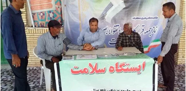 برپایی میز خدمت و ارائه خدمات سلامت محور در ایستگاه سلامت نماز جمعه شهرستان رودان