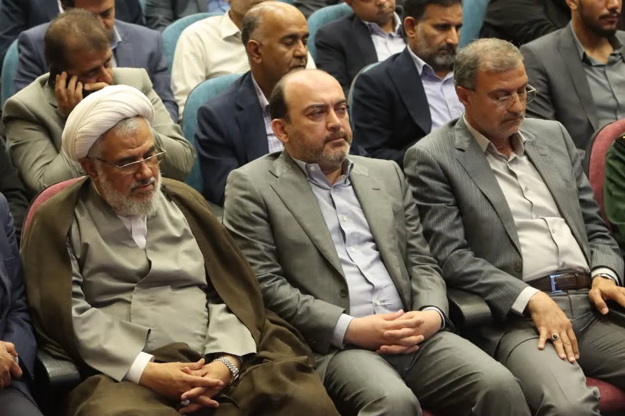 خبرنگاران آمارهای عملکرد دولت در استان را راستیآزمایی کنند