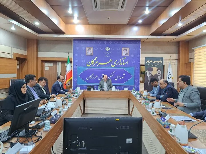 بانکها نباید از تسهیلات نهضت ملی مسکن استان به صنایع وام دهند