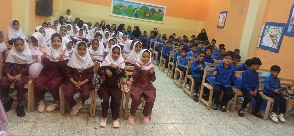 زنگ شکوفهها در مرکز فرهنگی هنری کوی پلیس به صدا درآمد