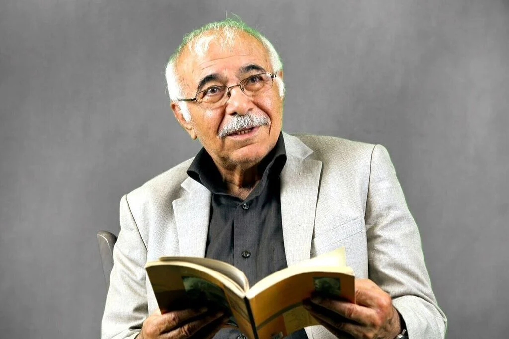 پیام تسلیت مدیرکل کانون هرمزگان درپی درگذشت استاد محمد علی بهمنی