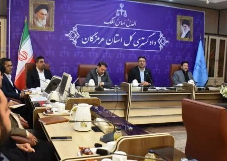 کارگاه بزرگ تولید لباس کار در زندان بندرعباس راه اندازی خواهد شد
