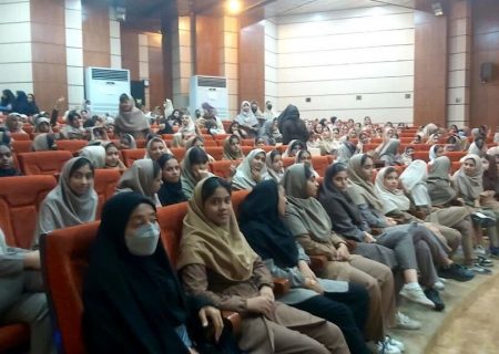 اکران فیلم سینمایی باغ کیانوش در سینما کانون مجتمع آفرینش
