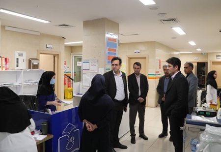 بازدید شبانه سرپرست دانشگاه علوم پزشکی هرمزگان از بیمارستان دکتر شریعتی بندرعباس