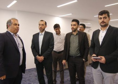 بازدید مدیر برنامه ملی اقتصاد دریامحور معاون فناوری ریاست جمهور از برج فناوری هرمز