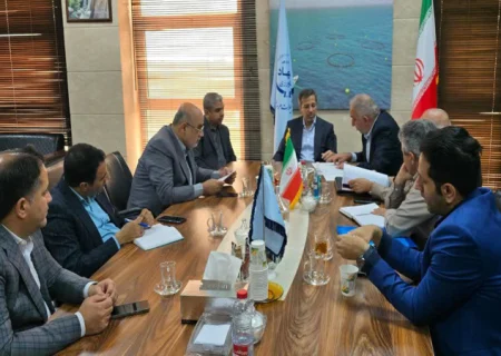 برگزاری نشست در راستای مستندسازی اراضی شیلات هرمزگان