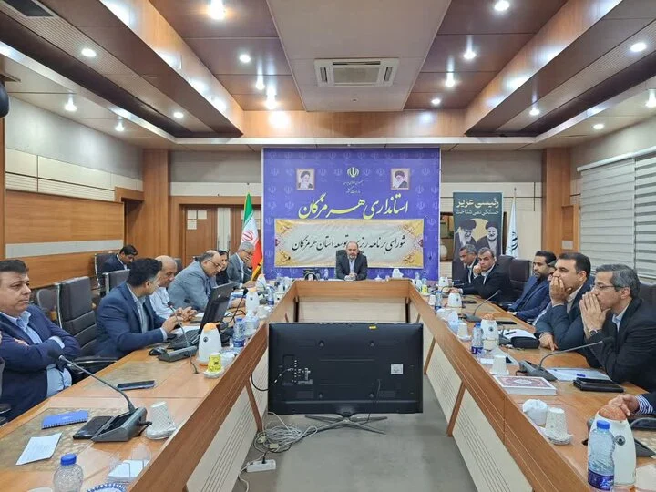مدیران باید برای ارتقاء شاخصهای عملکردی و جذب سرمایهگذار تلاش کنند