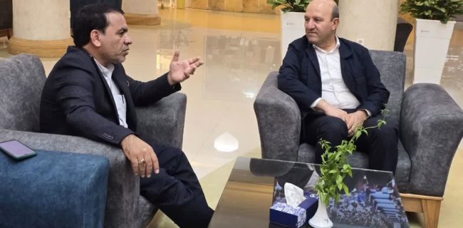 نشست مدیرکل بنیاد هرمزگان با مدیرعامل شرکت بهره‌برداری نفت و گاز زاگرس جنوبی