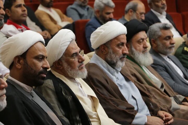 نماز تضمین کننده سلامت اجتماعی جامعه است
