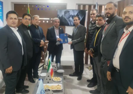 تقدیر دانشگاه شهید بهشتی از مدیرکل شیلات هرمزگان