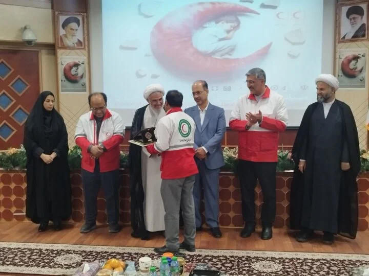 داوطلبان اجتماعی نقش مهمی در عبور کشور از بحرانها و حوادث دارند