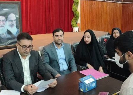 رئیس کل دادگستری هرمزگان در بازدید از زندان مرکزی بندرعباس با ۳۰ نفر از زندانیان ملاقات کرد