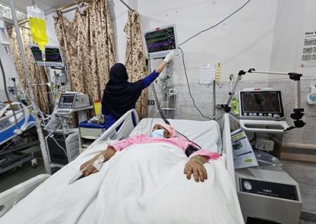 نجات معجزه آسای جان یک زن باردار از مرگ حتمی در بیمارستان شهید محمدی بندرعباس