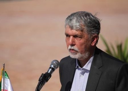 وزیر فرهنگ و ارشاد اسلامی از تالار مرکزی بندرعباس بازدید کرد
