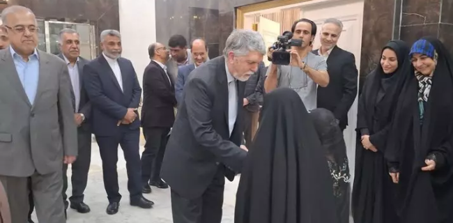وزیر فرهنگ و ارشاد اسلامی وارد بندرعباس شد
