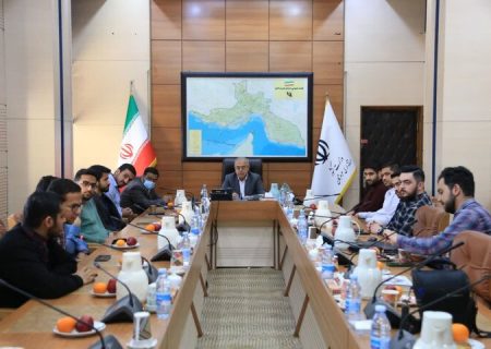 استاندارهرمزگان،دانشجویان رابه نقش‌آفرینی وپژوهش دراقتصاد دریاپایه فراخواند