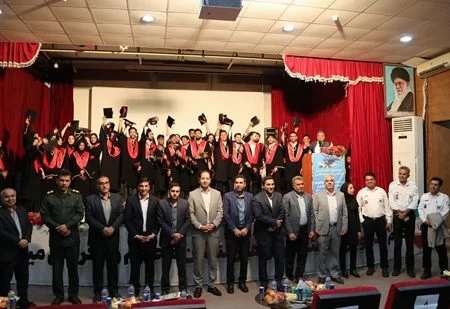تحلیف ۳۶ دانشجوی کاردانی در دانشکده علوم پزشکی شرق هرمزگان / آغاز فصلی نو در ارتقاء خدمات بهداشتی و درمانی منطقه