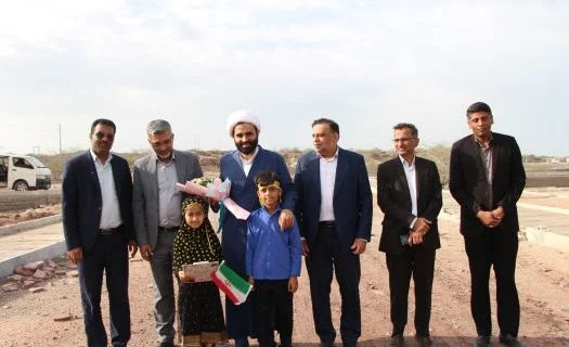 اخذ سند مالکیت اردوگاه دانش آموزی ۳ هکتاری جزیره هرمز بعد از ۳ سال پیگیری/ تکمیل و بازگشایی اولین اردوگاه دانش‌آموزی ساحلی استان در آینده ای نزدیک