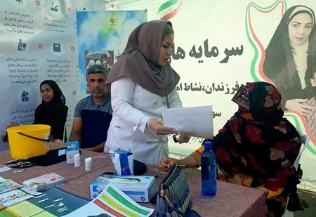 برپایی ایستگاه سنجش سلامت در حاشیه مراسم راهپیمایی ۲۲ بهمن