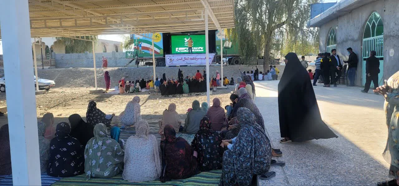 بیش از ۸۵۰ کودک، نوجوان و بزرگسال میهمان جشن های انقلاب شدند