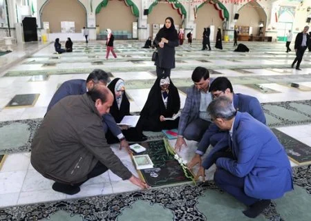 غبارروبی و عطر افشانی مزار شهدا در بندرعباس