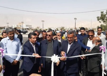۱۷ پروژه به ارزش ۱۰۰۰میلیارد تومان در شهرستان بستک افتتاح و کلنگ زنی شد