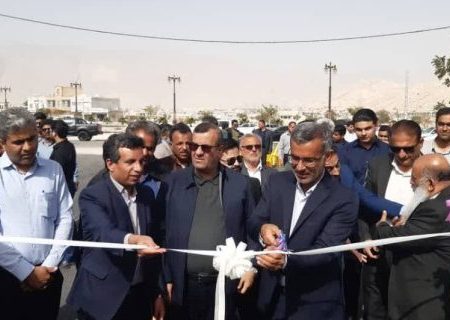۱۷ پروژه به ارزش ۱۰۰۰میلیارد تومان در شهرستان بستک افتتاح و کلنگ زنی شد