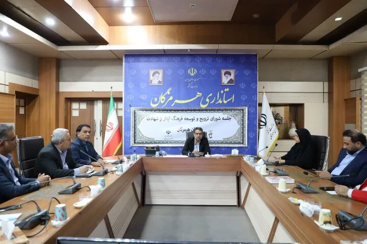 تداوم فرهنگ ایثار جامعه را زندهتر و پویاتر میکند